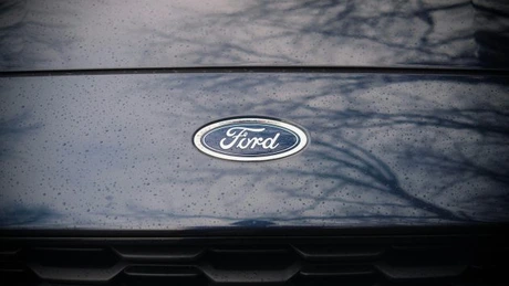Ford îmbunătăţeşte previziunile privind profitul anual, după majorarea vânzărilor de SUV-uri