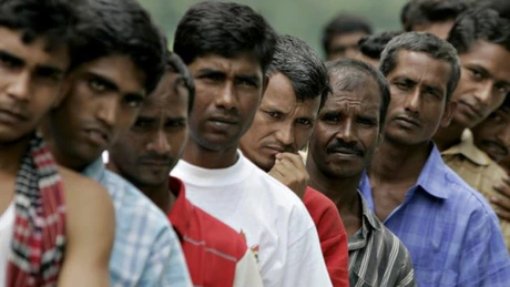 Restricţiile impuse de Polonia şi Ungaria muncitorilor emigranţi dau bătăi de cap firmelor