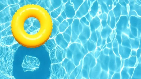 Românii, tot mai interesați să își cumpere piscine, jacuzzi și bărci gonflabile - Compari.ro