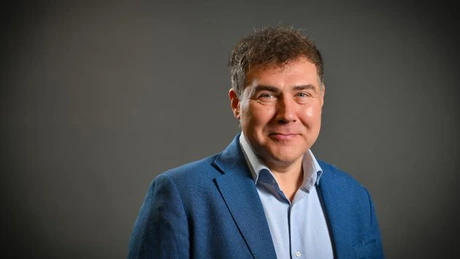 Șeful Mastercard spune cum va arăta banca viitorului. Ce rol vor mai avea angajați rămași în bănci?