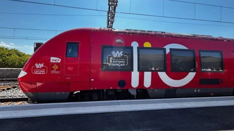Primele trenuri regionale pe baterii au început să circule cu călători în Franța