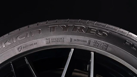 Succes “made in România”. Cea mai noua anvelopă premium a finlandezilor de la Nokian Tyres, cu calificativ A pe linie, se fabrică la Oradea
