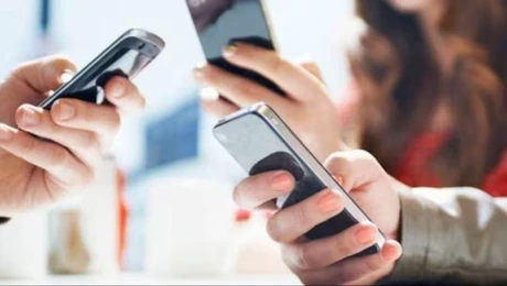 Apple sau Samsung? Iată Top 10 ale celor mai vândute modele de telefoane din 2025