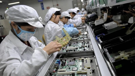 Mutare strategică. Foxconn, furnizorul Apple, investeşte 1,5 miliarde de dolari în India