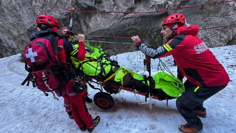 O zi cu Salvamont Zărnești. Turiștii se ghidează după AI pe munte și ajung în pericol. Cum schimbă tehnologia misiunile de salvare