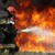 Incendiu puternic în Bucureşti. 12 autospeciale ale pompierilor intervin