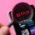 Anunț pentru toți românii cu internet, telefon mobil, Netflix sau HBO! De ce nu poți plăti factura direct în euro. Prețul crește și cu 15 lei pe lună!