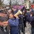 Circa 1.500 de persoane participă la protestul minerilor de la Târgu-Jiu. Manifestația a început în fața sediului CE Oltenia și după aceea oamenii au pornit în marș prin oraș