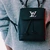 Românii nu se opresc din cumpărat: Ce afaceri record generează singurul magazin Louis Vuitton din țară pentru cel mai bogat om din Europa