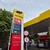PREMIERĂ Benzina s-a scumpit azi și a sărit de pragul de 10 lei pe litru