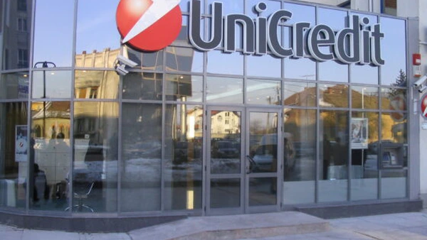 Şefii UniCredit şi Alpha Bank caută să extindă activităţile în România