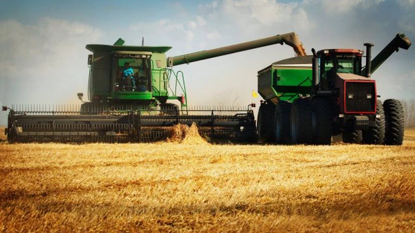Fermierii români se revoltă: Propunerea Comisiei Europene privind Politica Agricolă Comună este o palmă dată peste faţa sectorului