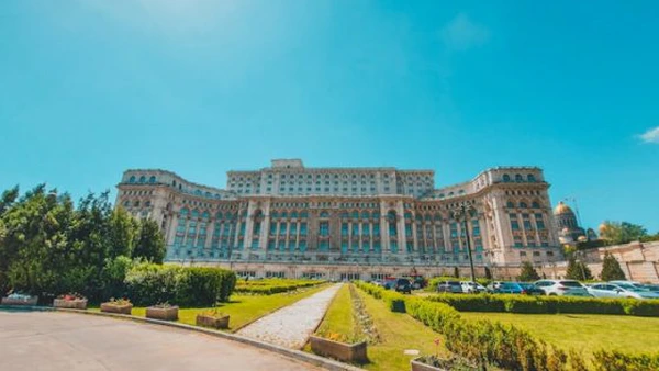 INFOGRAFIC Pe ce loc se află Bucureștiul în top 10 capitale europene de vizitat primăvara aceasta