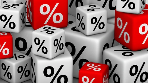 Statul se împrumută tot mai ieftin. Cum profită românii cu credite ipotecare la început? ROBOR se duce sub rata BNR