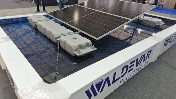 Românii de la Waldevar construiesc la București prima fabrică de structuri fotovoltaice plutitoare din Europa