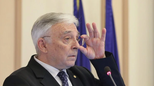 România lasă leul să slăbească, politica testează din nou regimul de flotare controlată al Băncii Naționale – Bloomberg