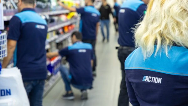 Action, lanțul de magazine cu produse la 5 lei, se extinde în România și intră în două oraşe. Face angajări acum, oferă salarii și de 6.500 de lei