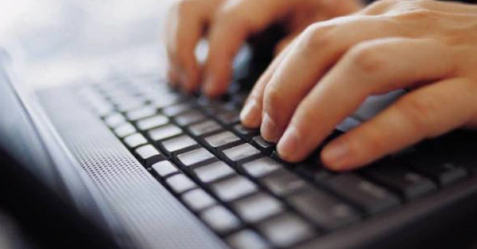 Salariaţii şi foştii salariaţi – acces online la datele proprii din Revisal. Legea a fost promulgată de Iohannis