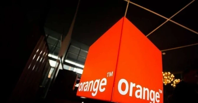 Noua campanie Orange Love aduce clienților până la 300 euro bonus de loialitate și HBO Max inclus timp de șase luni,