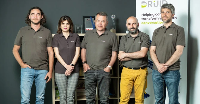 Startup-ul de tehnologie Druid implementează asistenți virtuali pentru Transilvania Leasing & Credit