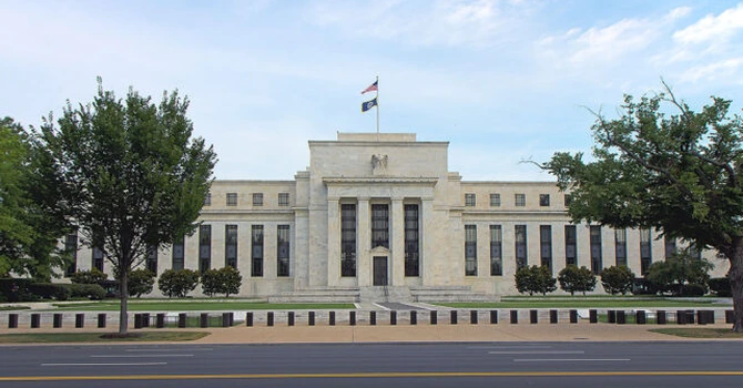 Preşedintele Rezervei Federale a SUA sugerează că vor urma noi majorări ale dobânzii în 2023