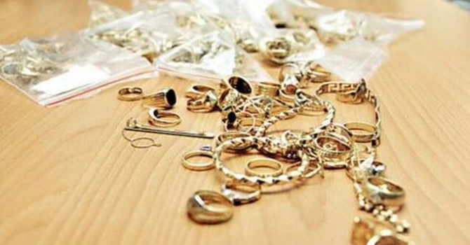 ANAF a încasat 30.000 de euro din valorificarea metalelor preţioase, într-o singură zi