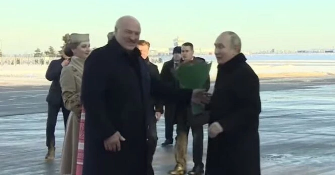 Putin afirmă că Rusia a convenit cu Belarusul că va staţiona arme nucleare tactice pe teritoriul acestei ţări
