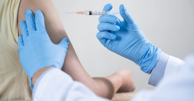 Ministerul Sănătăţii: Vaccinarea nu este şi nu va deveni obligatorie