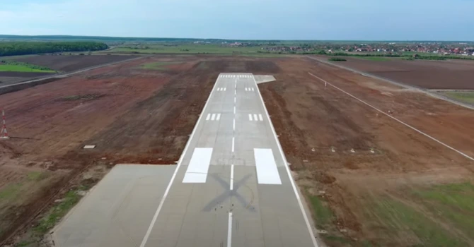 Aeroport Oradea: Selina Grup anunță finalizarea lucrărilor de extindere a pistei VIDEO