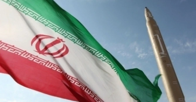 Iran anunţă că va fi nevoit să-şi modifice doctrina nucleară dacă îi este ameninţată existenţa – consilier al liderului suprem