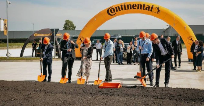 Continental dă afară sute de oameni din fabricile din România
