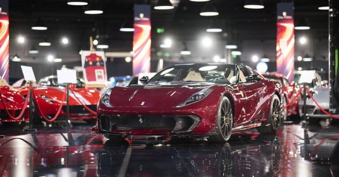 Ferrari va răspunde tarifelor vamale impuse de SUA cu creșteri de prețuri de până la 10%