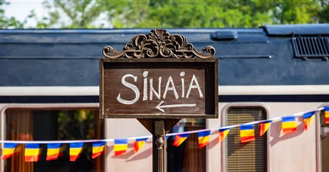 Plimbare cu trenul prezidențial la Sinaia sau condus defensiv pe cel mai mare circuit de la noi, experiențe pe care turiștii străini plătesc mii de euro în România