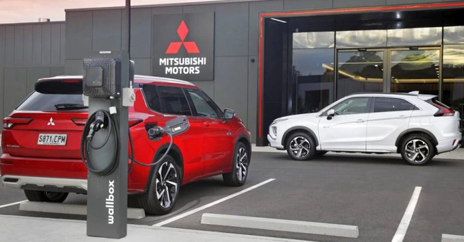 Mitsubishi și-ar putea externaliza producția de mașini electrice către taiwanezii de la Foxconn