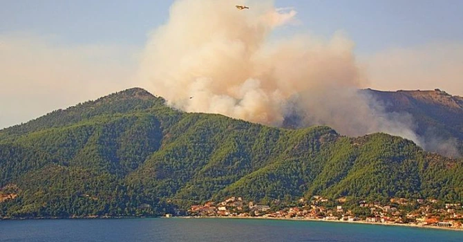 Grecia – Incendii de vegetaţie pe insula Thassos