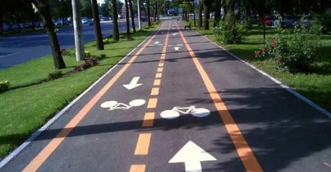 HARTĂ – Peste 500 de kilometri de piste pentru biciclişti, în Bucureşti, până în 2035 – Primarul general interimar al Capitalei va transmite Masterplanul Velo către CGMB