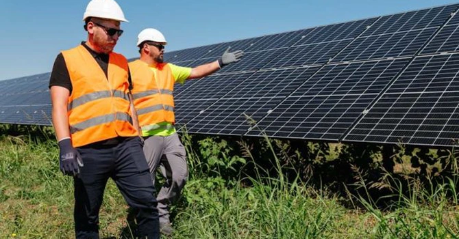 Premieră: Soarele a fost prima sursă de energie electrică a Uniunii Europene, luna trecută