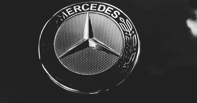 Grupul Mercedes-Benz a încheiat prima jumătate a lui 2025 cu o scădere a vânzărilor de 8%