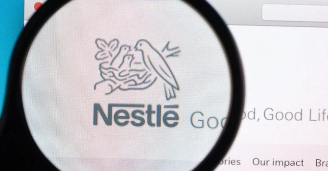 Gigantul Nestle vrea un sistem de colectare selectivă și pentru plasticul flexibil. „Acum colectarea în masă și trimiterea spre reciclare reprezintă o provocare”
