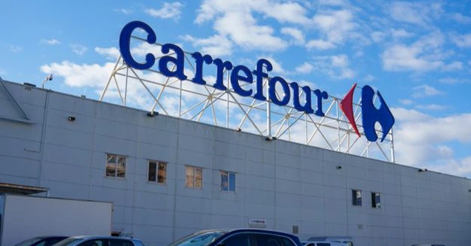 Carrefour ar pleca din Polonia. Ar fi scos la vânzare 800 de magazine. Presă