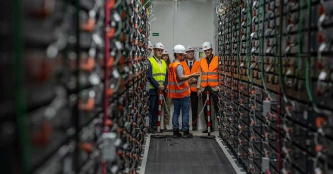 Succes românesc: Monsson va instala în România și Europa baterii de stocare de 1.000 MWh produse de Prime Batteries în fabrica de lângă București – surse