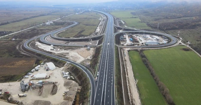 Autostrada A1 Sibiu – Pitești: Secțiunea deschisă anul trecut ar putea fi închisă temporar luna viitoare pe câte un sens
