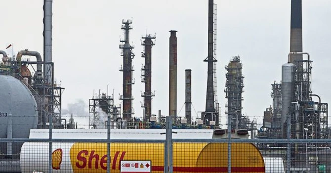 Shell neagă zvonurile referitoare la discuţiile pentru preluarea BP