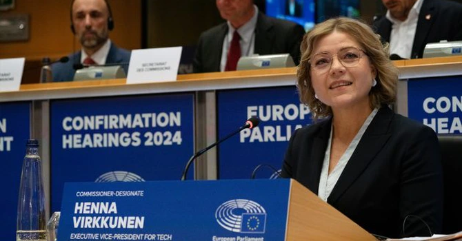 Comisia Europeană a început o anchetă împotriva a patru platforme pornografice, din cauza suspiciunii că nu iau suficiente măsuri de împiedicare a accesului minorilor la conținut