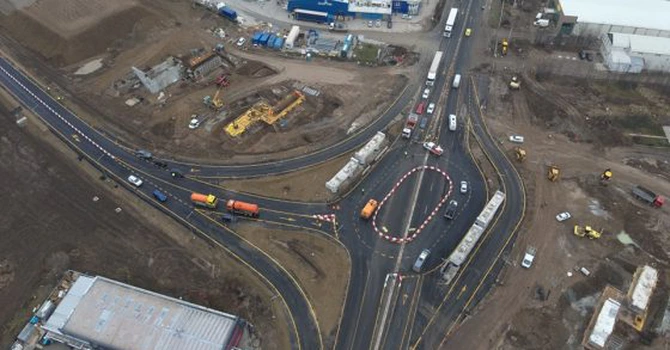 Autostrada Bucureștiului A0. Au fost montate primele grinzi la pasajul peste DN2 VIDEO