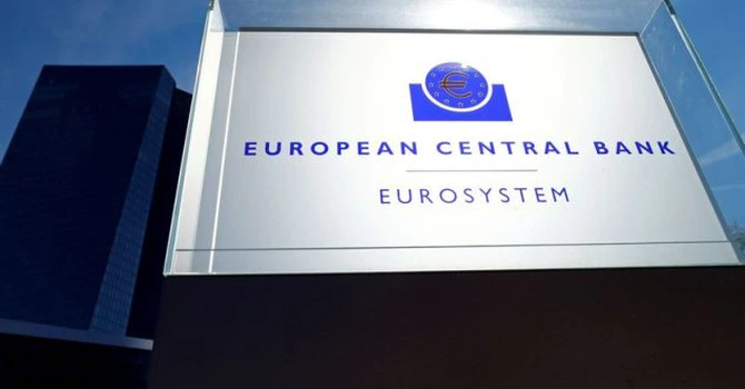 Oficial BCE: Instituția nu ar trebui să „reacţioneze în mod exagerat” dacă inflaţia va coborî sub 2%