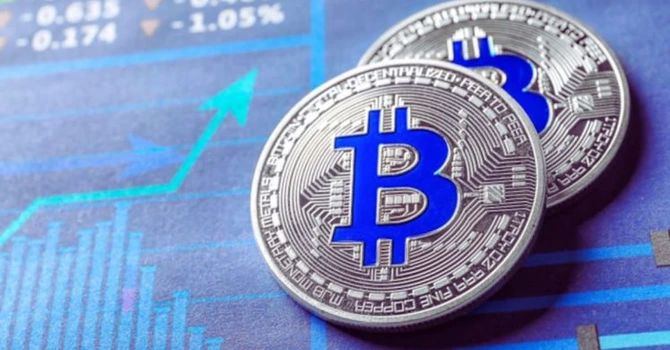 Poşta Română intră în era criptomonedelor. Terminale pentru alimentarea conturilor cu Bitcoin
