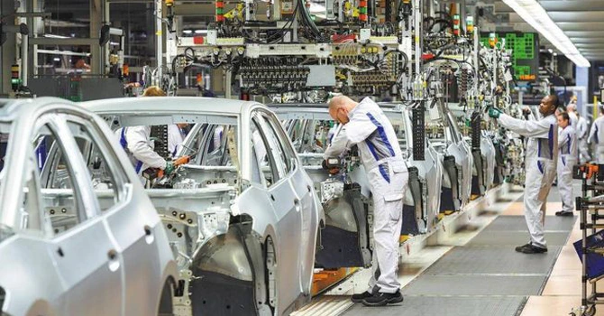 Costul orar cu forța de muncă a crescut cu 3,4% în UE în primul trimestru