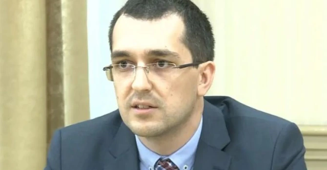 Mesajele dintre Ursula van der Leyen și CEO-ul Pfizer ar trebui făcute publice – Vlad Voiculescu, europarlamentar USR