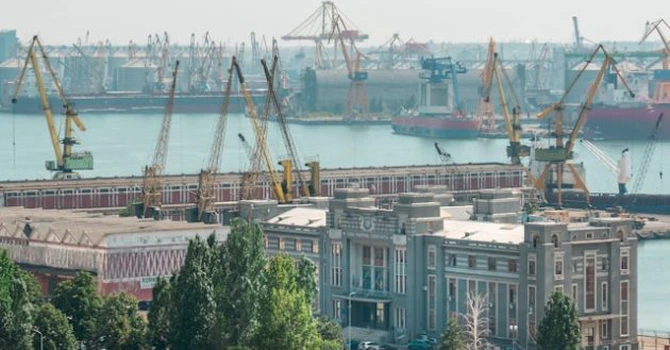 Investiție de 254 de milioane de euro în portul Constanța, zona Midia